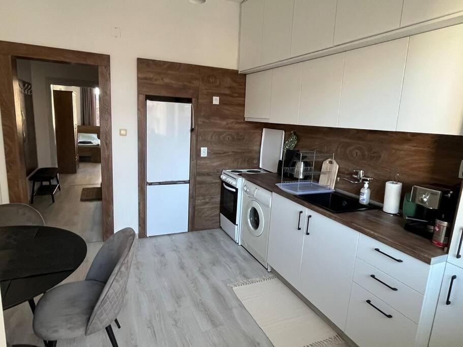 Cozy Flat Apartment โซเฟีย ภายนอก รูปภาพ