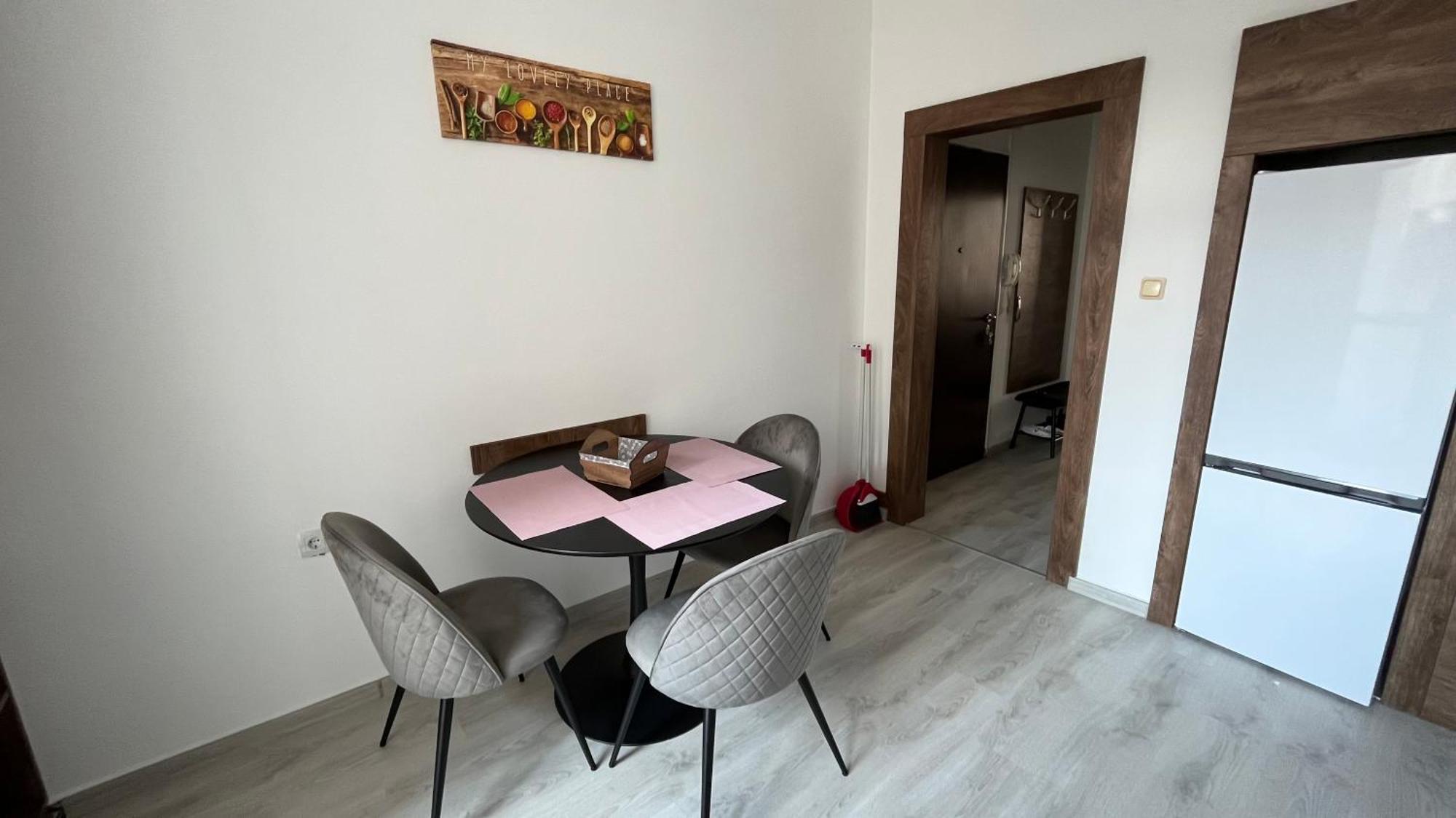 Cozy Flat Apartment โซเฟีย ภายนอก รูปภาพ